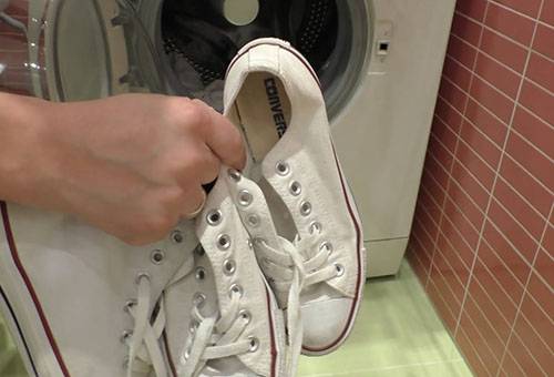 Washing white sneakers