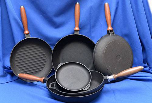 New cast iron pans