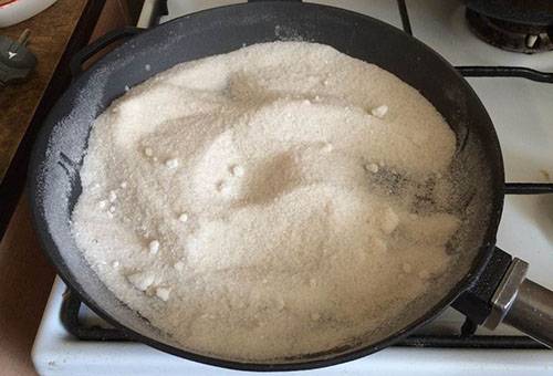 Calcination of the pan with salt