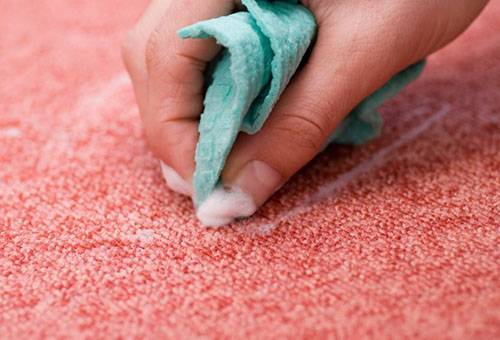 Removing stains from carpet