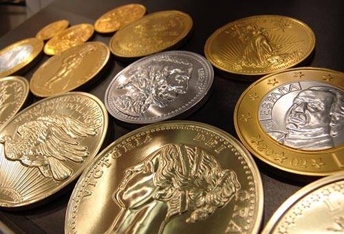 Monedas de diferentes aleaciones.