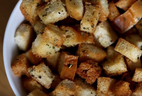 White bread rusks with herbs