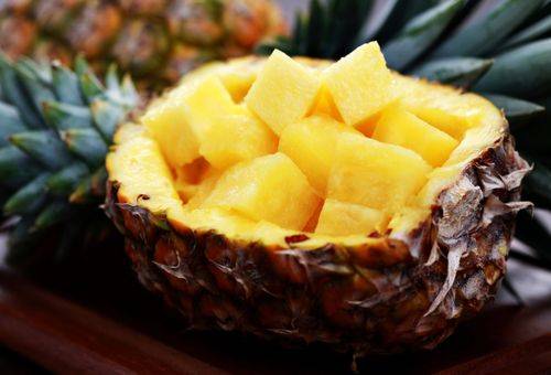 pineapple in a basket from its peel