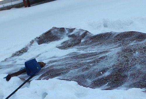 tapijt in de sneeuw