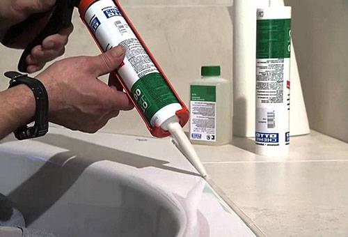 Sealing the gap with silicone sealant