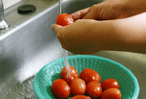 обелване на домати