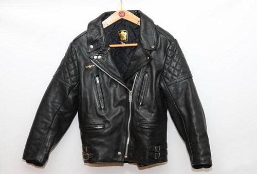 Drying a leather jacket