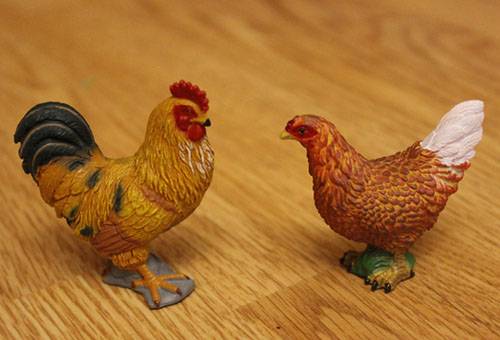Figurines - Rooster and Chicken