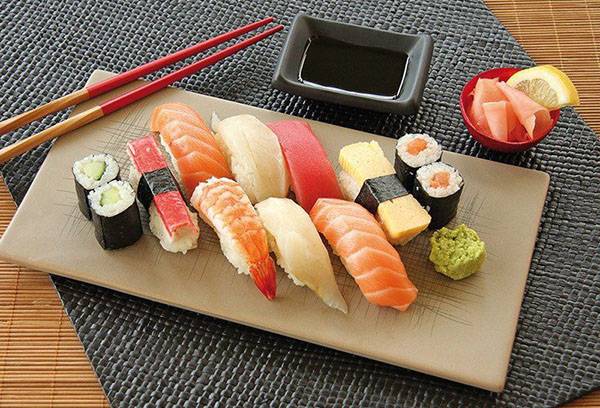 Sushi en broodjes