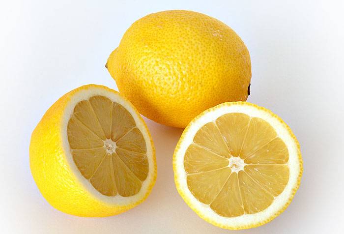 Čerstvý citrón