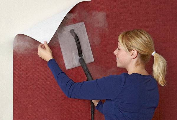 Wallpaper stripping with a steam puller