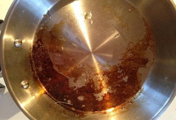 Burnt jam in a pan