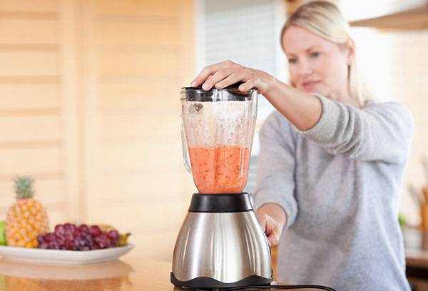 Making a smoothie in a blender
