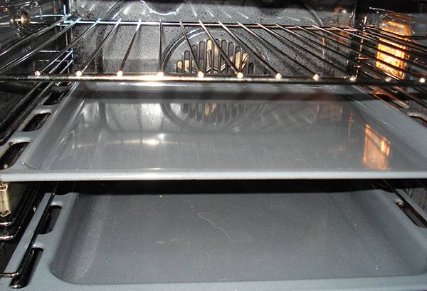 What is Pyrolytic and Catalytic Oven Cleaning ? » Oven Support