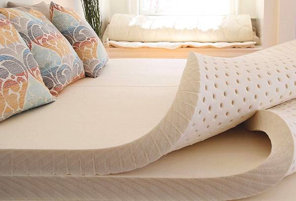 Springless mattress made of latex