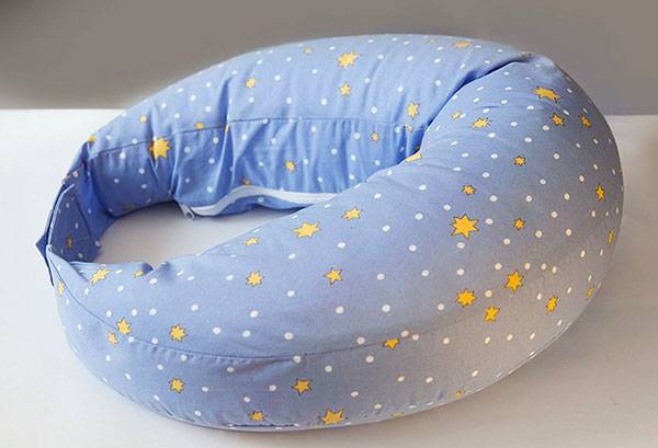 Pillow for expectant mothers