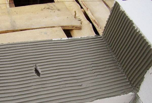 Glue layer for foam blocks