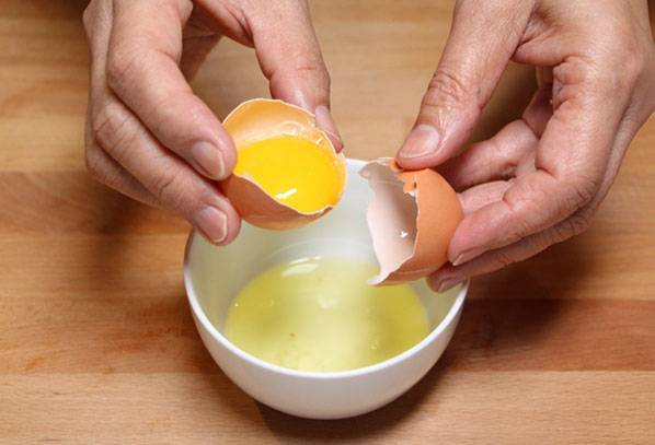 Separation of egg white from the yolk