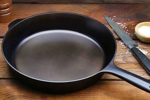 Clean pan