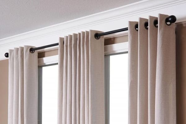 Drapes on grommets