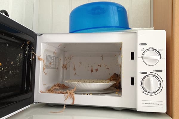 Hrana je eksplodirala u mikrovalnoj pećnici