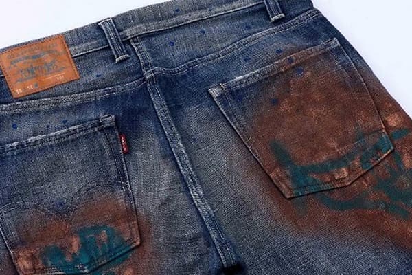 Stain Jeans