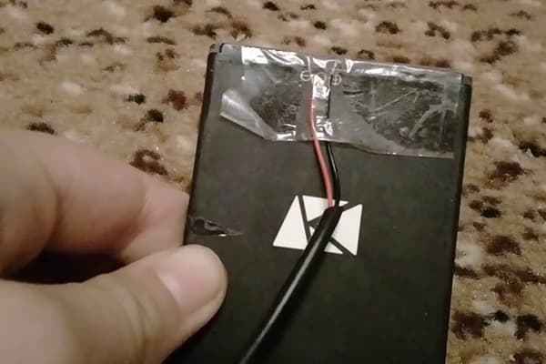 Charging your phone with a stripped two-wire cable