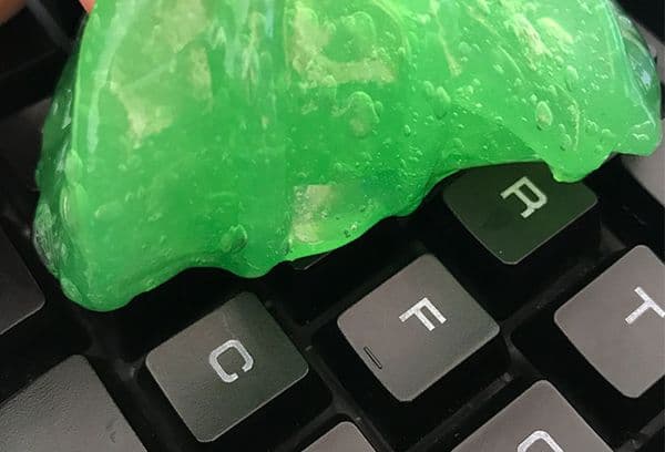 клавиатура за премахване на прах от клавиатурата