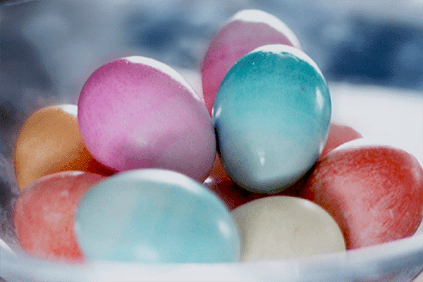 Ombre pada Telur Paskah