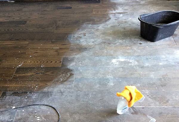 Dust on the floor after repair