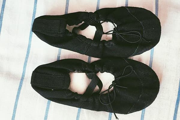Black ballet shoes for dancing