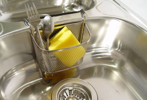 Can nickel silver be washed in a dishwasher? There are better ways!