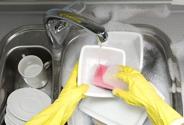 lavare i piatti