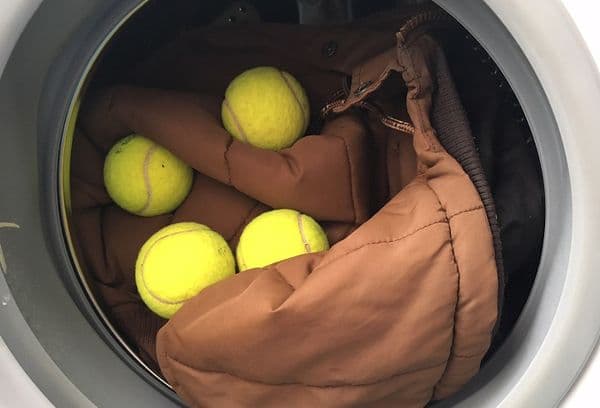Lavage de balle de tennis