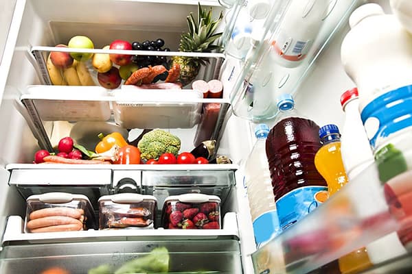 Ételek a hűtőszekrényben