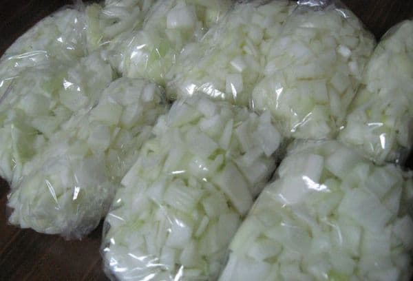Chopped onions in bags