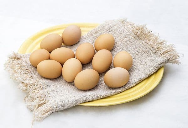  chicken eggs