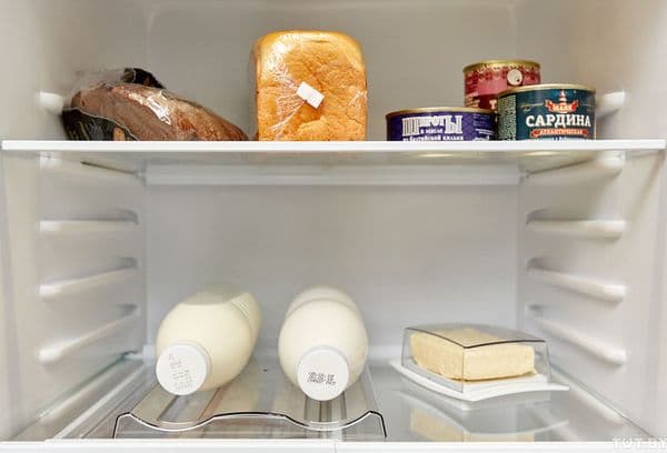 Productos lácteos en el refrigerador.