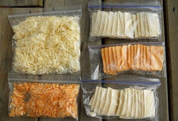 Sliced ​​cheese in bags