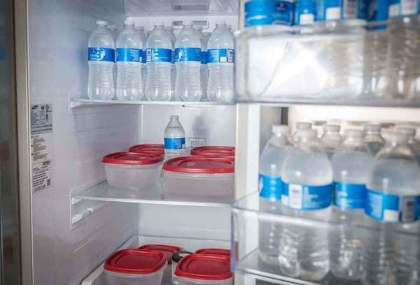 Storage of water in the refrigerator