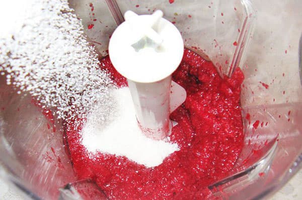 Grated cherry with sugar