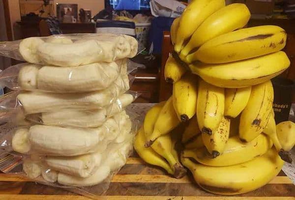 koko banaani jäädytetään