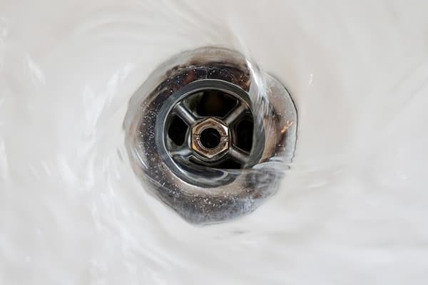 Free drain in the sink