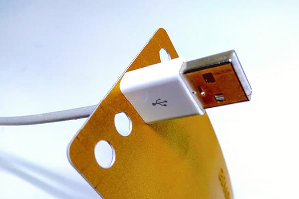 Card holder for wires from a plastic card