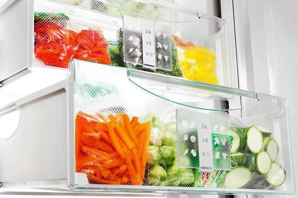 Контейнери за плодове и зеленчуци в хладилника