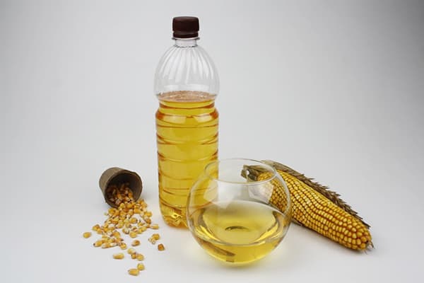 Refined corn oil