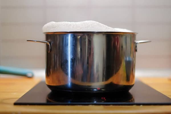 Foam in the pan
