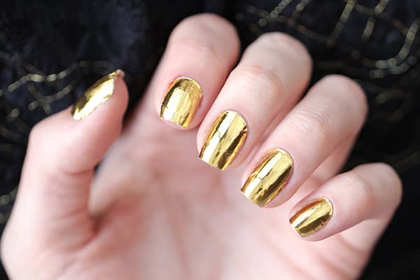 Golden manicure