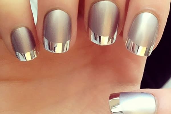 French manicure with foil