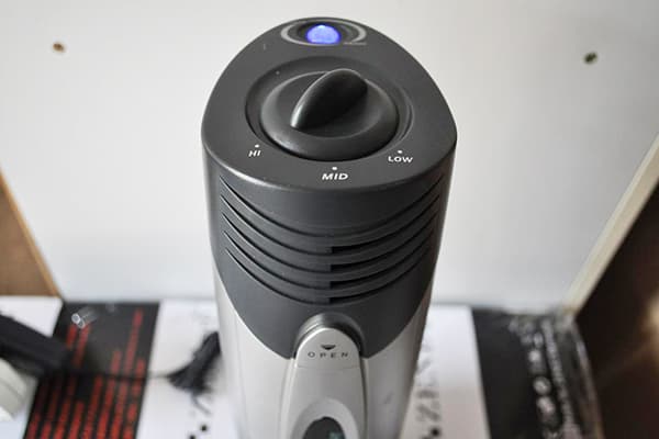 Air purifier with photocatalytic filter